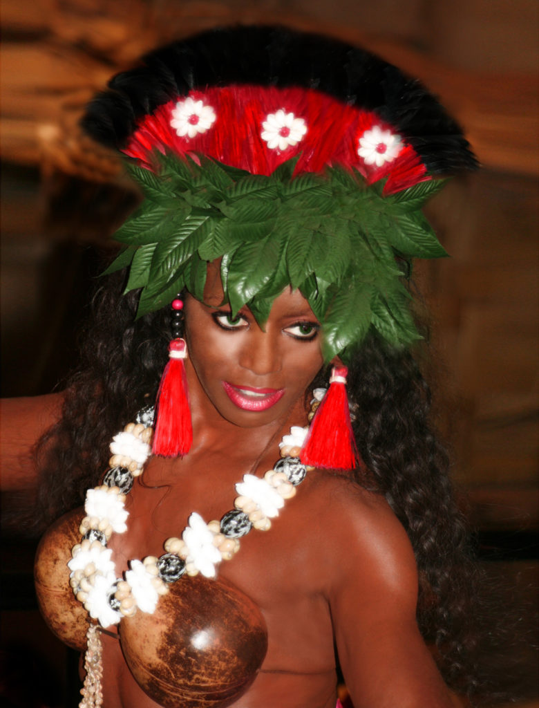 waikiki-entertainment-hula-polynesian-hula-011.jpg